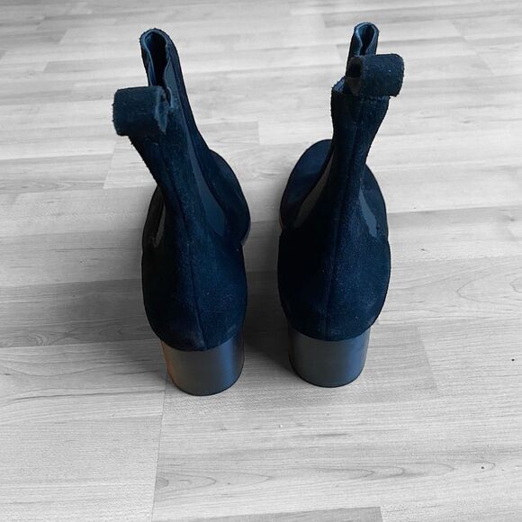 Her by Anthony Veer Suede Leather Ankle Boots Size 8 NWOT - Picture 2 of 5